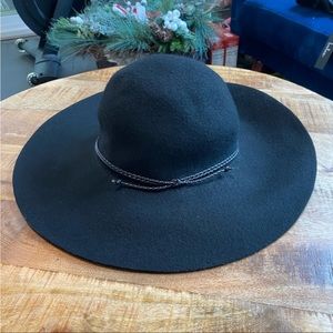 Halogen wide brim black wool hat